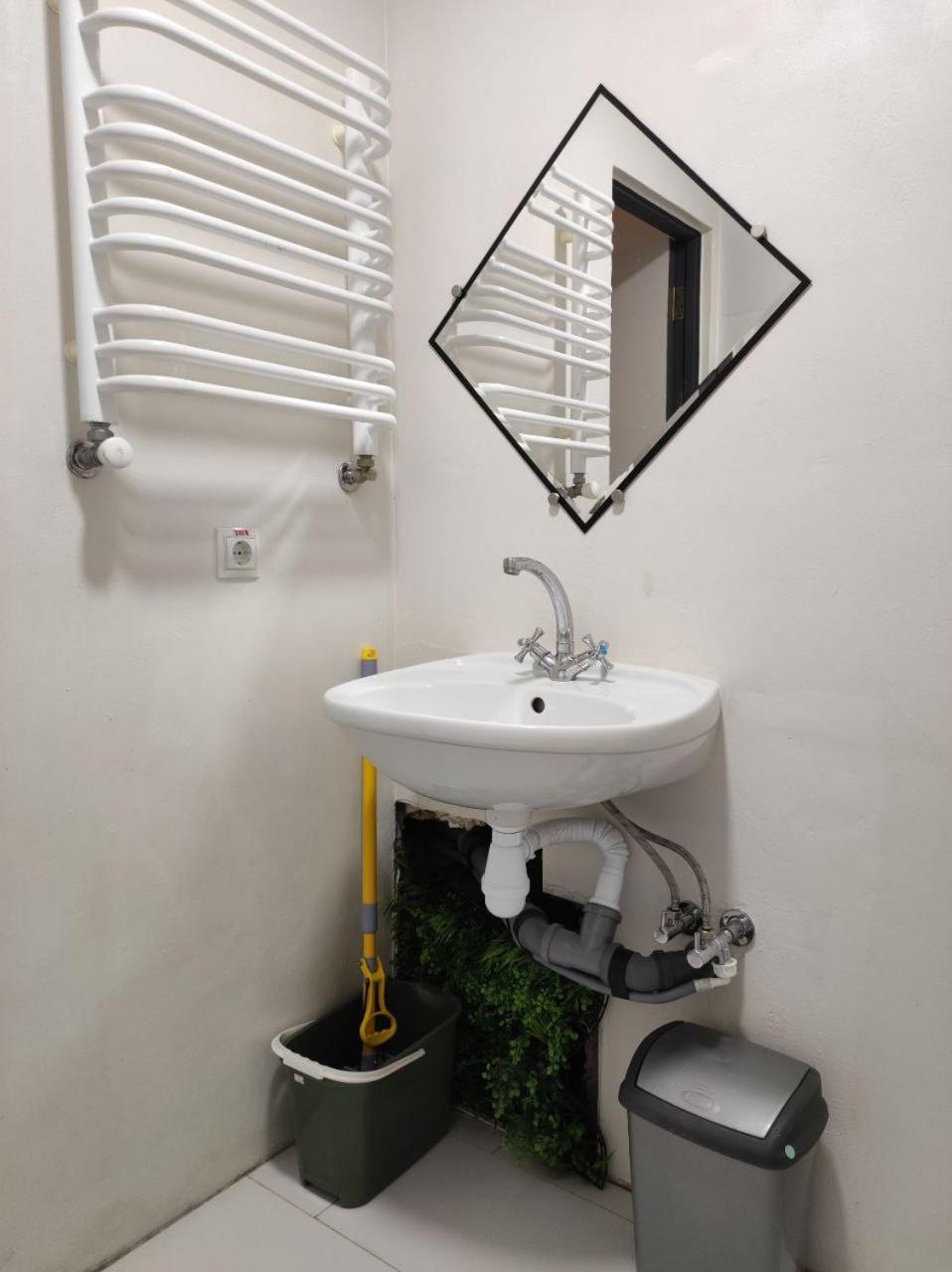 Hostel Europe-U Lviv Ngoại thất bức ảnh