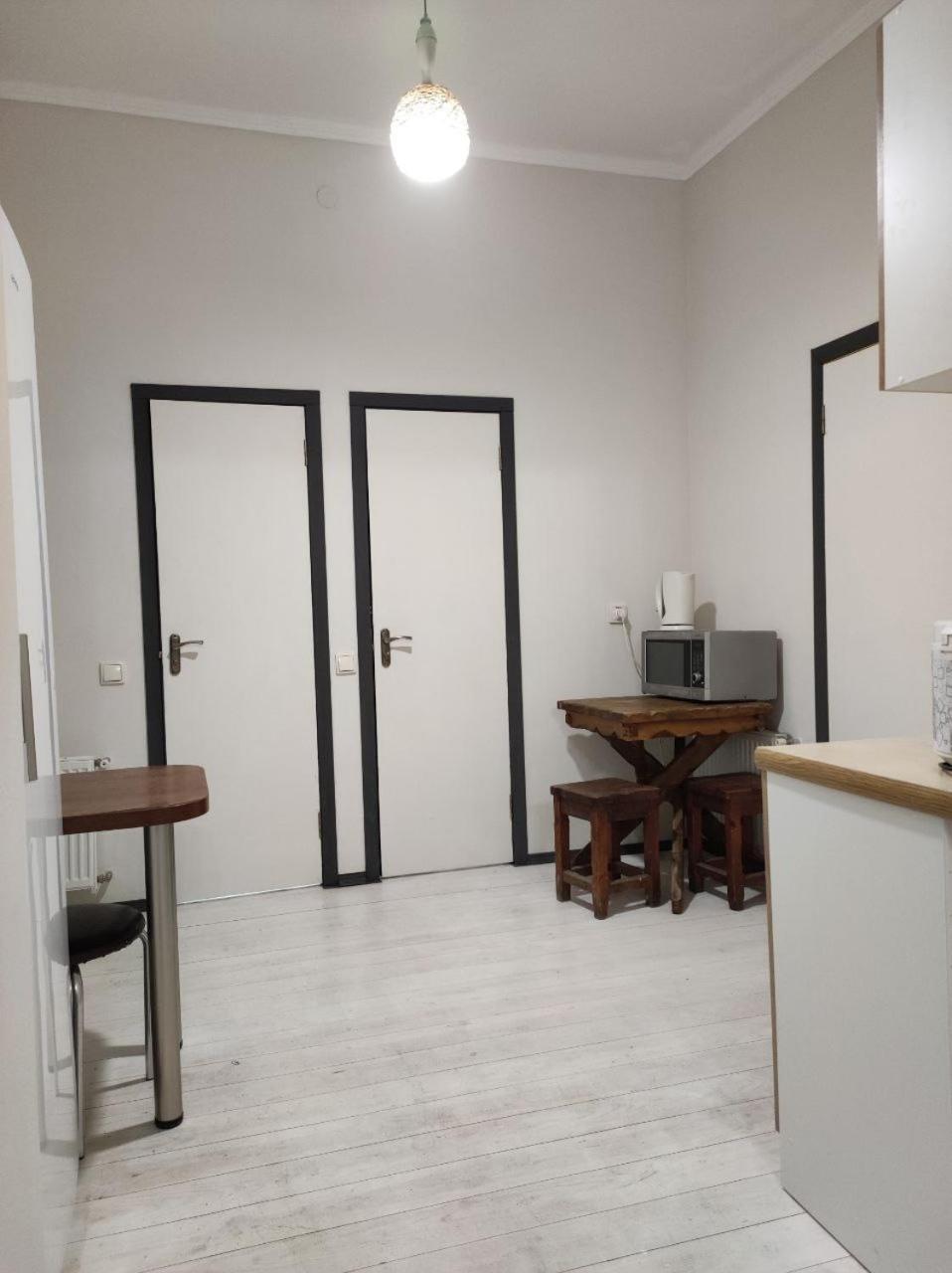 Hostel Europe-U Lviv Ngoại thất bức ảnh